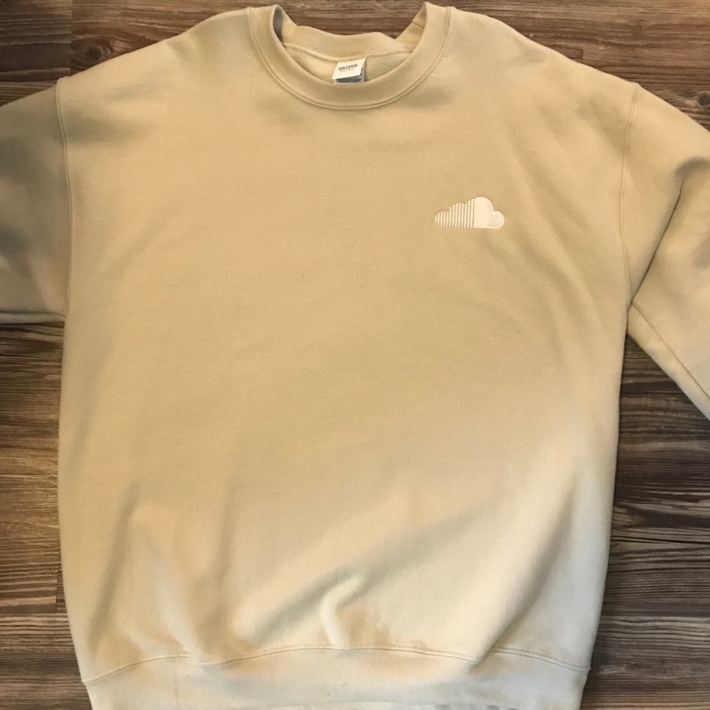 Tan SoundCloud sweatshirt Size L